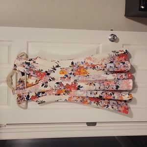 FLORAL DRESS- SIZE 6